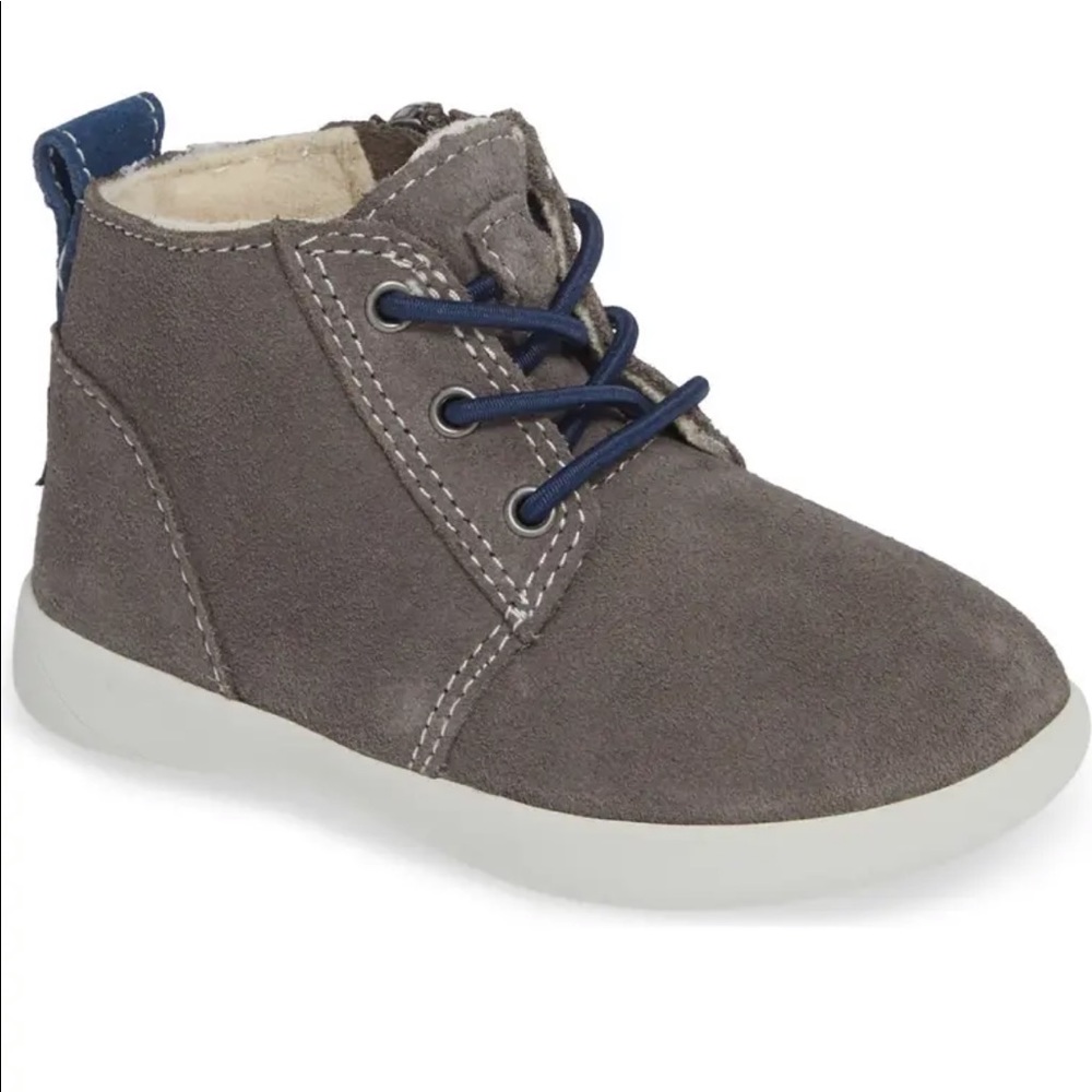 UGG Kristjan chukka bootie size 6 toddler / infant